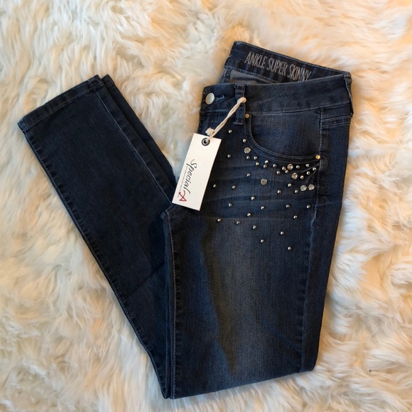 Pearl/Studded Skinny Jeans - Picture 2 of 3